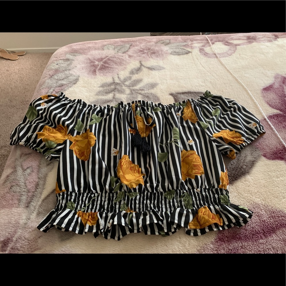 Flower blouse crop